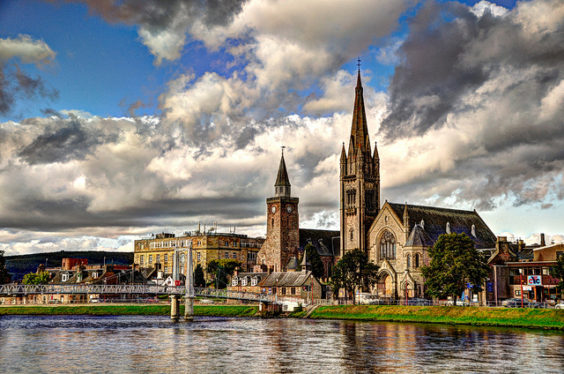 American: Los Angeles – Inverness, Scotland. $490 (Basic Economy) / $670 (Regular Economy). Roundtrip, including all Taxes